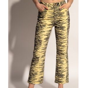 NWOT Ganni Betzy Tiger Stripes Kick Flare Organic Cotton Cropped Jeans Size 27.